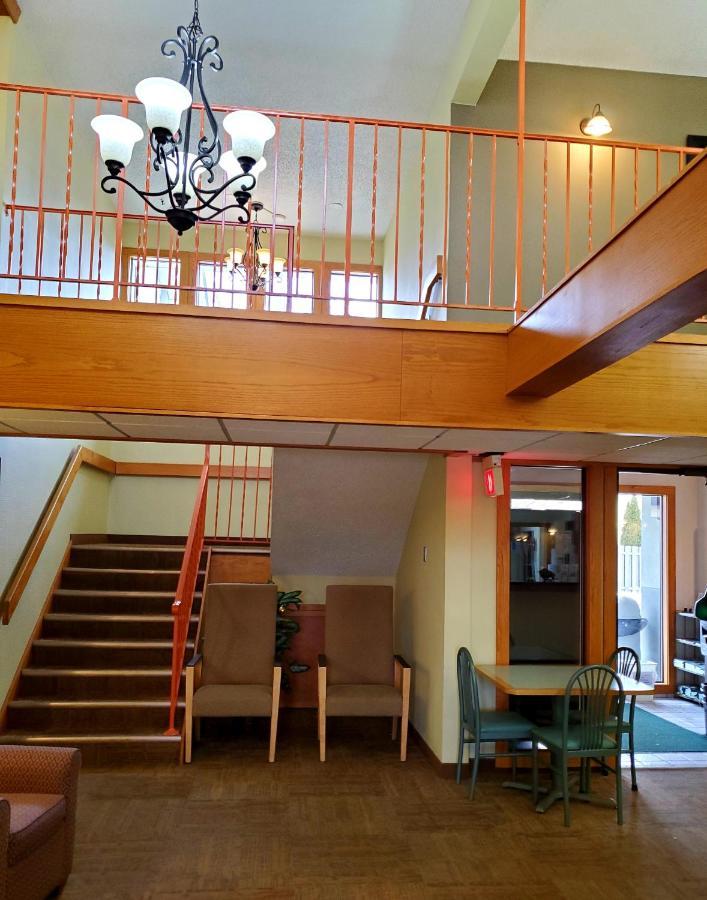Bison Plains Lodge Moorhead Экстерьер фото