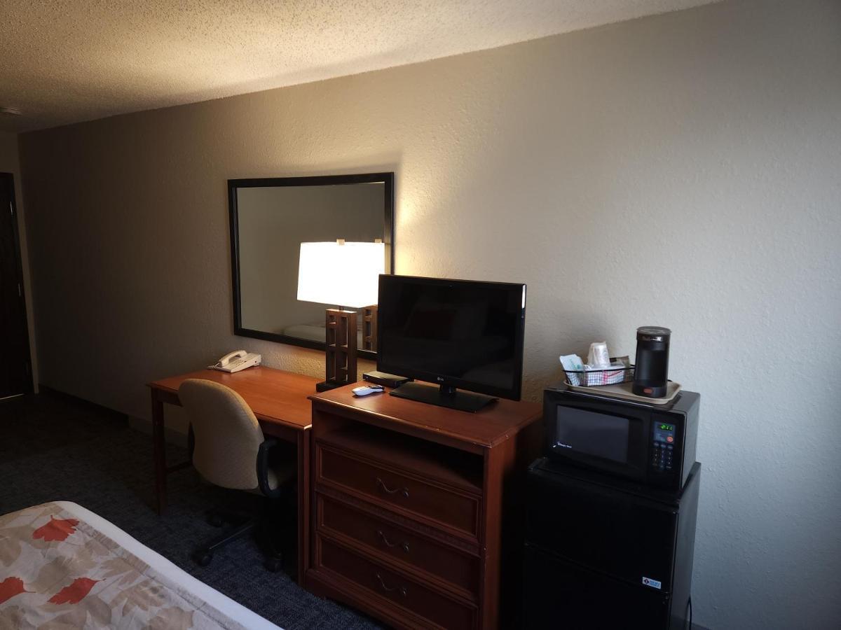 Bison Plains Lodge Moorhead Экстерьер фото