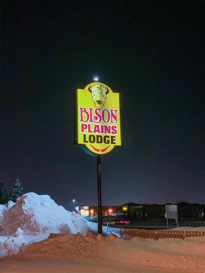 Bison Plains Lodge Moorhead Экстерьер фото